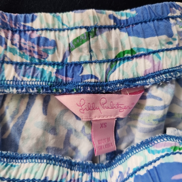 Lily pulitzer shorts - Picture 2 of 2